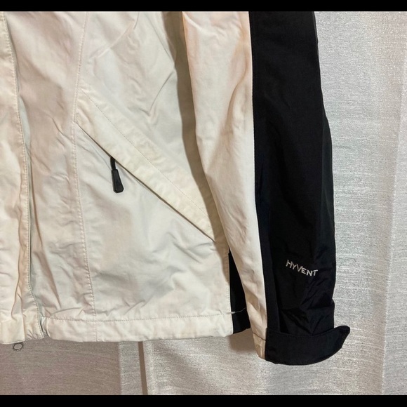 NORTH FACE Winter Coat - Picture 7 of 8